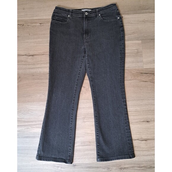 Chico's Platinum Women's Boot Cut Size 1 US 8 Short Black Jeans Stretch - Picture 1 of 7